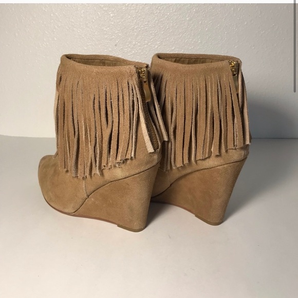 Chinese Laundry fringed booties, size 8.5 - Picture 2 of 4